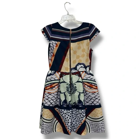 Ted Baker London Wrennie Tribal Print Cap Sleeve Dress Multicolor Size 2 - Picture 2 of 10
